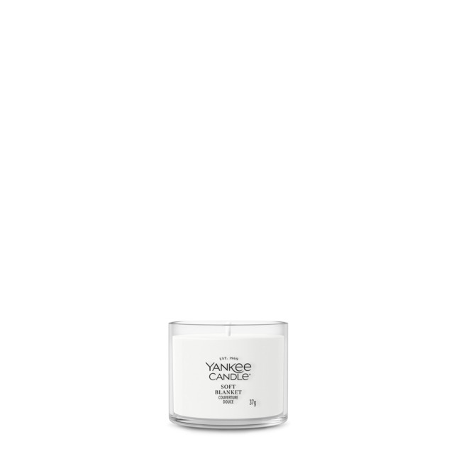 Soft Blanket Candle Yankee Candle, White - Fresh & Clean - image 1