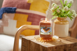 Salted Caramel Candle Yankee Candle, Brown, 10.7cm x 16.8cm - Sweet & Spicy - thumbnail 4