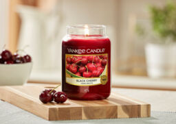 Black Cherry Candle Original Large Jar Candle Yankee Candle, Red, 10.7cm x 16.8cm - Fruity - thumbnail 6