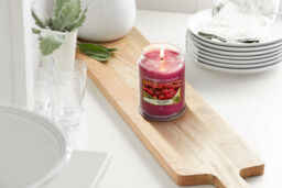 Black Cherry Candle Original Large Jar Candle Yankee Candle, Red, 10.7cm x 16.8cm - Fruity - thumbnail 5