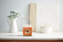 Cinnamon Stick Candle Original Medium Jar Candle Yankee Candle, Orange, 10.7cm x 12.7cm - Sweet & Spicy - thumbnail 6