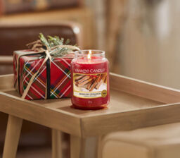 Sparkling Cinnamon Candle Original Large Jar Candle Yankee Candle, Red, 10.7cm x 16.8cm - Sweet & Spicy - thumbnail 4