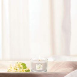Slow Bloom Candle Yankee Candle, Pink, 5.4cm x 4.4cm - Woody - thumbnail 3