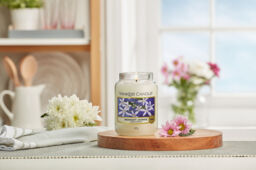 Midnight Jasmine Candle Original Large Jar Candle Yankee Candle, Neutrals, 10.7cm x 16.8cm - Floral - thumbnail 5