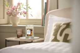 Amber & Sandalwood Candle Yankee Candle, Brown - Sweet & Spicy - thumbnail 4