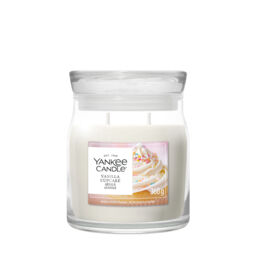 Vanilla Cupcake Candle Yankee Candle, Yellow - Sweet & Spicy - thumbnail 1