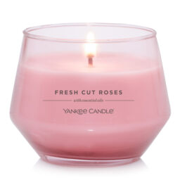Fresh Cut Roses Candle Studio Collection Candle Yankee Candle, Pink, 10cm x 8cm - Floral - thumbnail 1