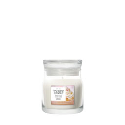 Vanilla Cupcake Candle Yankee Candle, Yellow - Sweet & Spicy - thumbnail 1