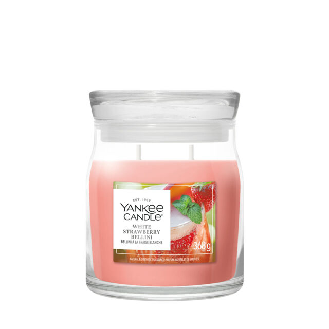 White Strawberry Bellini Candle Yankee Candle, Pink - Fruity
