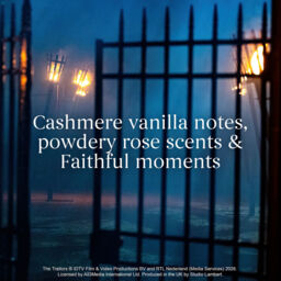 The Traitors: Faithful Candle Signature Large Jar Candle Yankee Candle, Black - Fresh & Clean - thumbnail 3