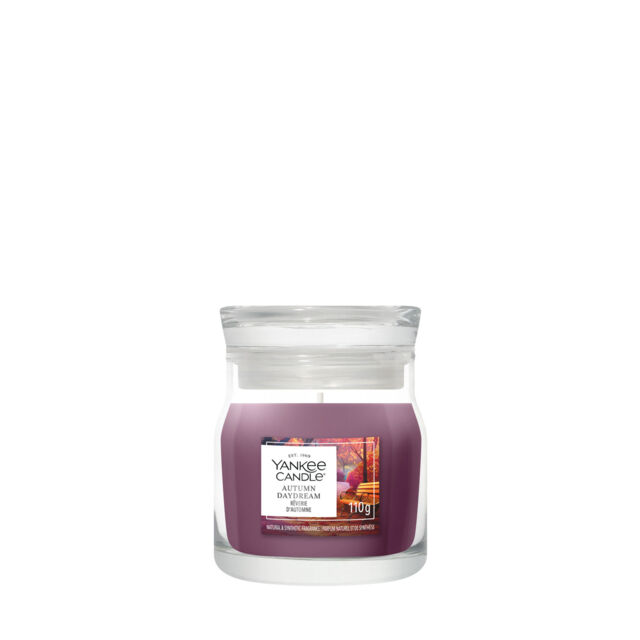 Autumn Daydream Candle Yankee Candle, Red - Fresh & Clean - image 1