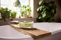 Yuzu & Vetiver Candle WoodWick, Yellow - Fruity & Citrus - thumbnail 4