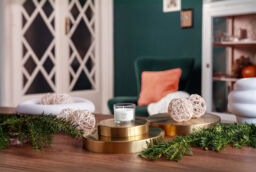White Spruce & Grapefruit Candle Yankee Candle - Citrus - thumbnail 4