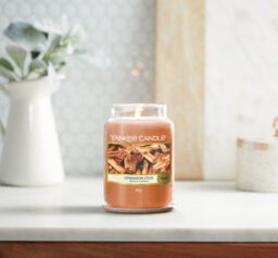 Cinnamon Stick Candle Original Large Jar Candle Yankee Candle, Orange, 10.7cm x 16.8cm - Sweet & Spicy - thumbnail 6