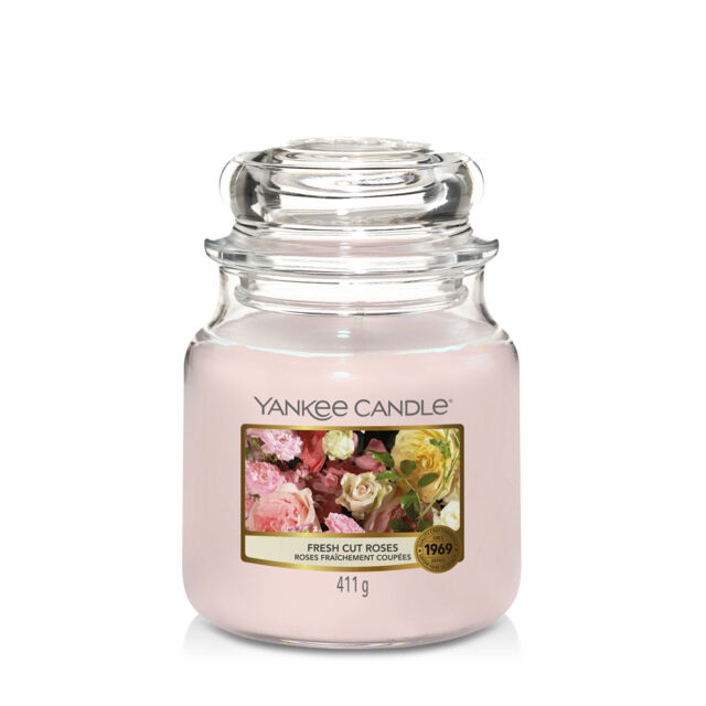 Fresh Cut Roses Candle Original Medium Jar Candle Yankee Candle, Pink, 10.7cm x 12.7cm - Floral - image 1