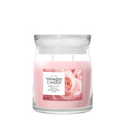 Fresh Cut Roses Candle Yankee Candle, Pink - Floral - thumbnail 1