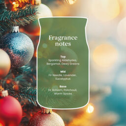 Shimmering Christmas Tree Candle Yankee Candle, Green - Woody - thumbnail 5