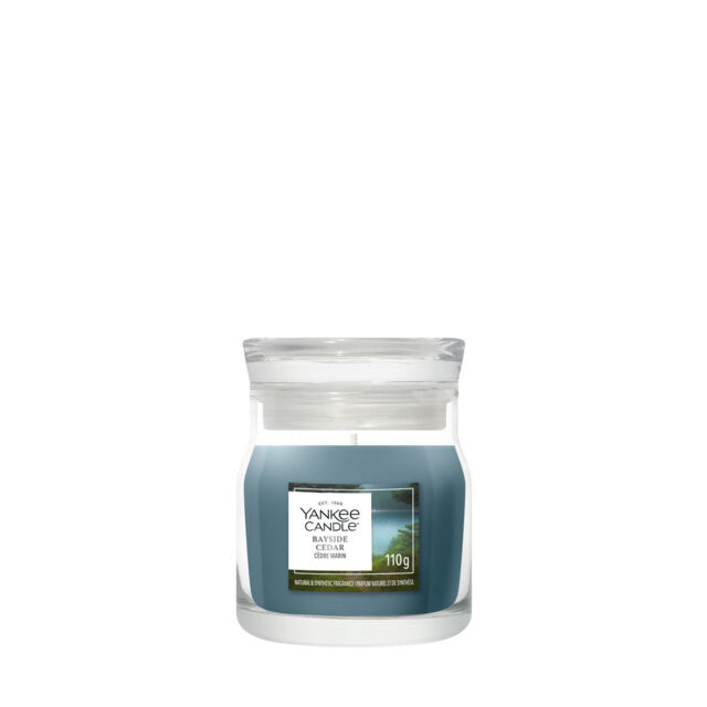 Bayside Cedar Candle Yankee Candle, Blue - Fresh & Clean - image 1