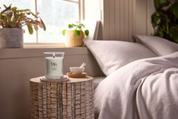 Tonka & Almond Milk Candle WoodWick, Neutrals - Gourmand - thumbnail 4
