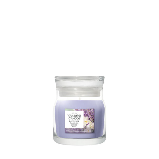 Lavender Vanilla Candle Yankee Candle, Purple - Floral