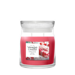 Christmas Eve Candle Yankee Candle, Red - Sweet & Spicy - thumbnail 1