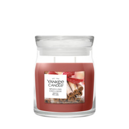 Sparkling Cinnamon Candle Yankee Candle, Red - Sweet & Spicy - thumbnail 2