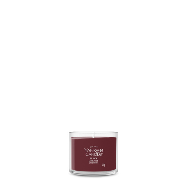Black Cherry Candle Yankee Candle, Red - Fruity - image 1