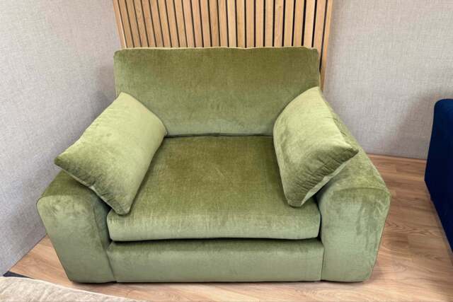 Outlet - 7th Heaven Maxi - Loveseat - Luxe Woven Velvet - Grassy - image 1