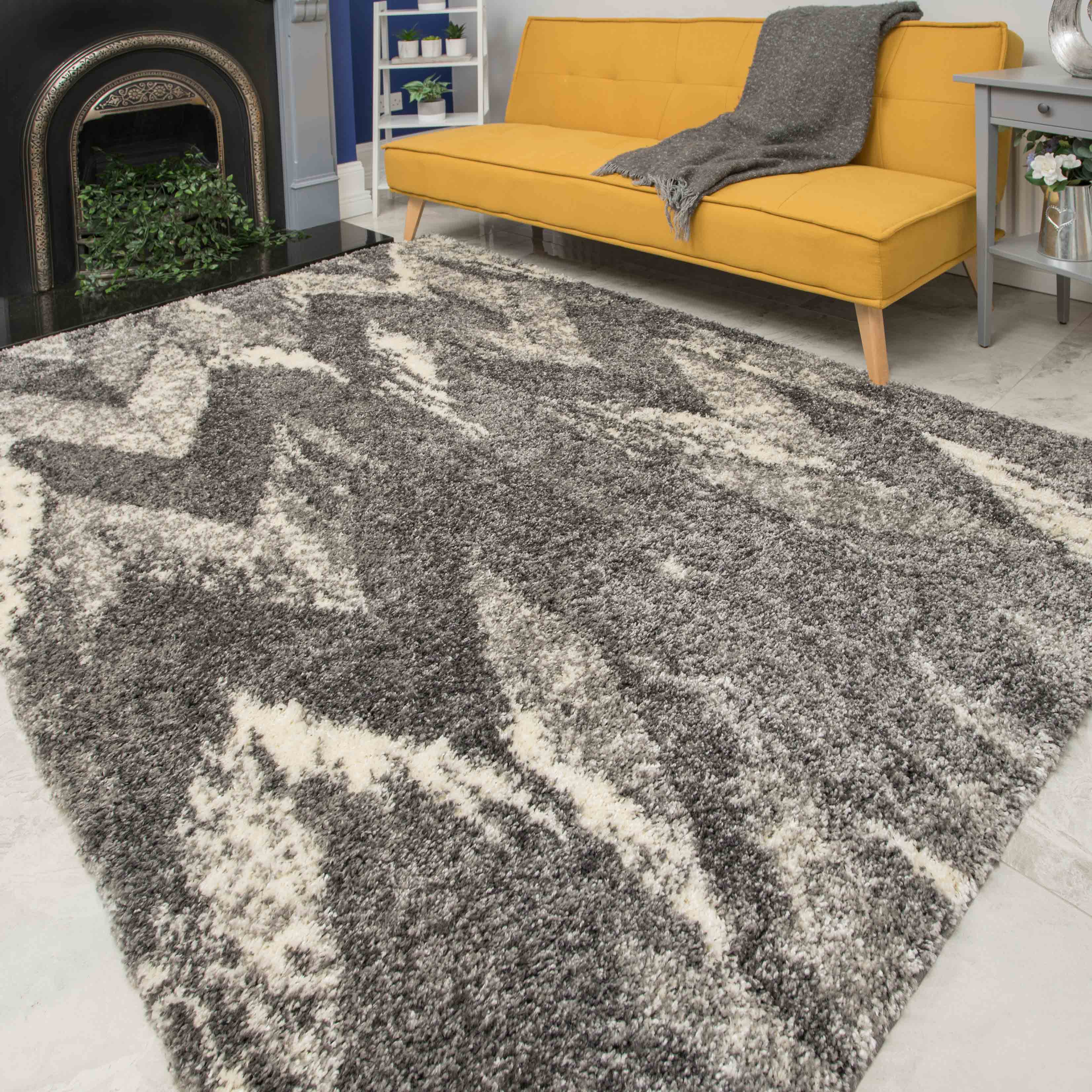 Silver Grey Chevron Mottled Shaggy Living Room Rug Murano by Kukoon