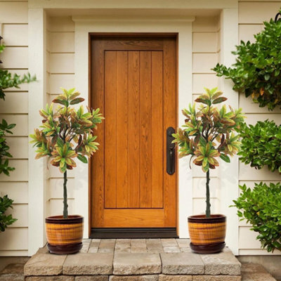 Hygrad Built to Survive Green Indoor Outdoor Artificial Faux Fake ...
