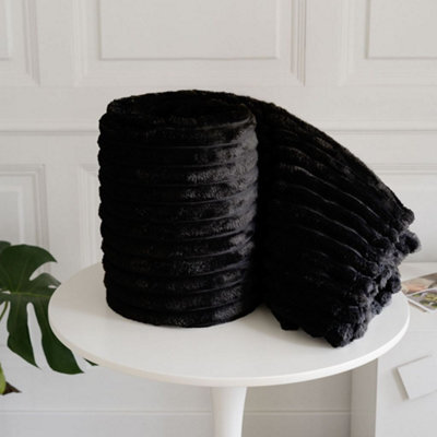 Homes & Linen Chunky Ribbed Cord Faux Fur Velvet Touch Sofa Bed ...