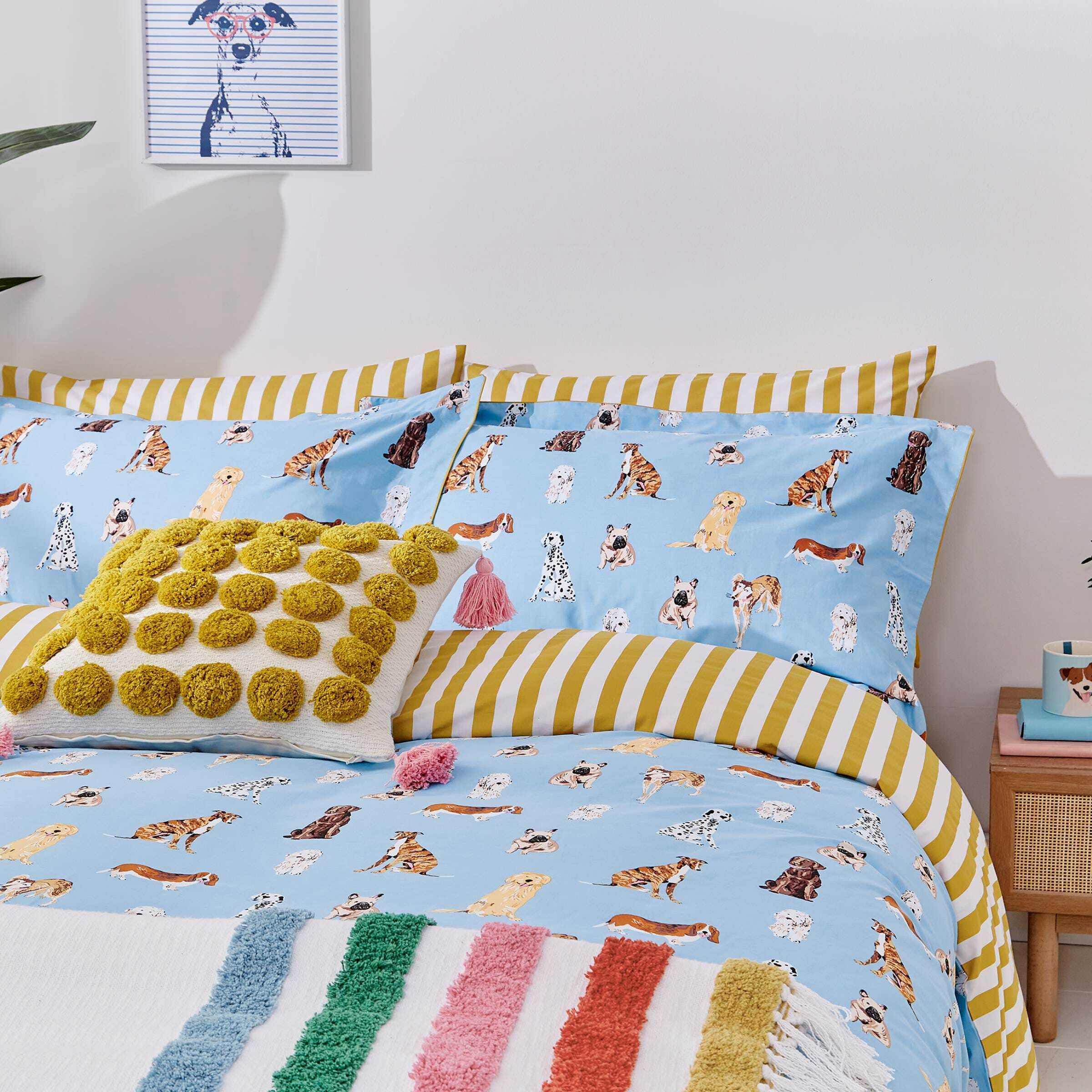 Joules Paintery Dogs Super Kingsize Duvet Cover Set, Multi by Bedeck