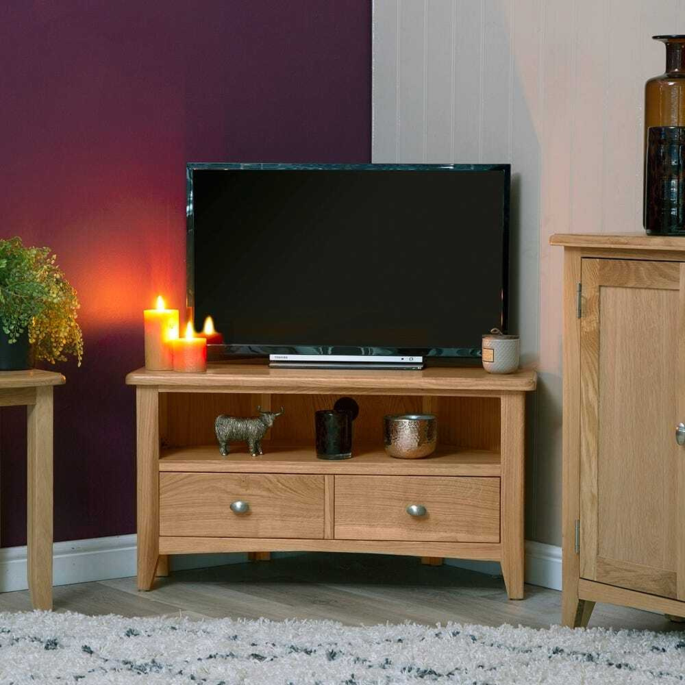 Gloucester Oak Corner TV Unit by Chiltern Oak Furniture