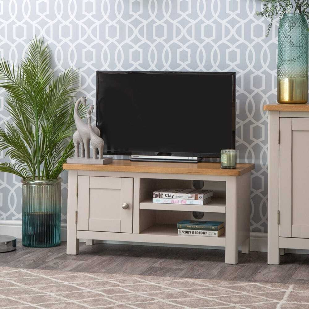 Rutland Painted Oak TV Unit by Chiltern Oak Furniture
