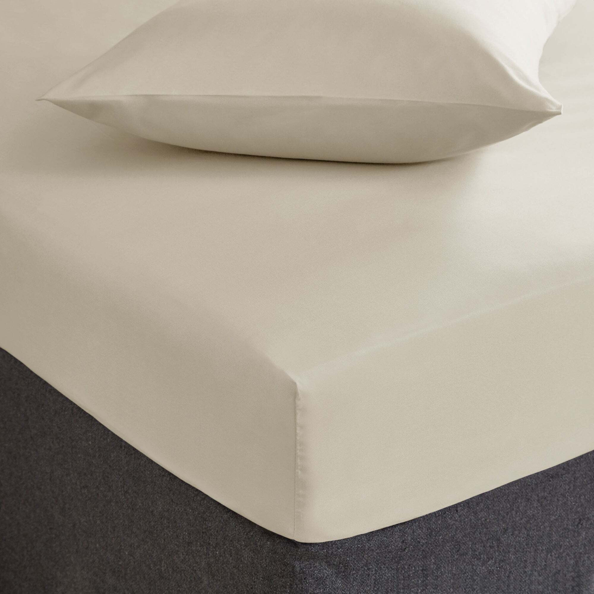 Fogarty Soft Touch Fitted Sheet Natural 
