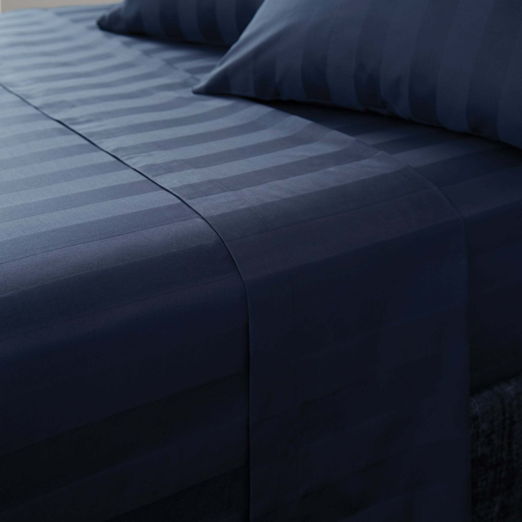 Hotel Cotton 230 Thread Count White 