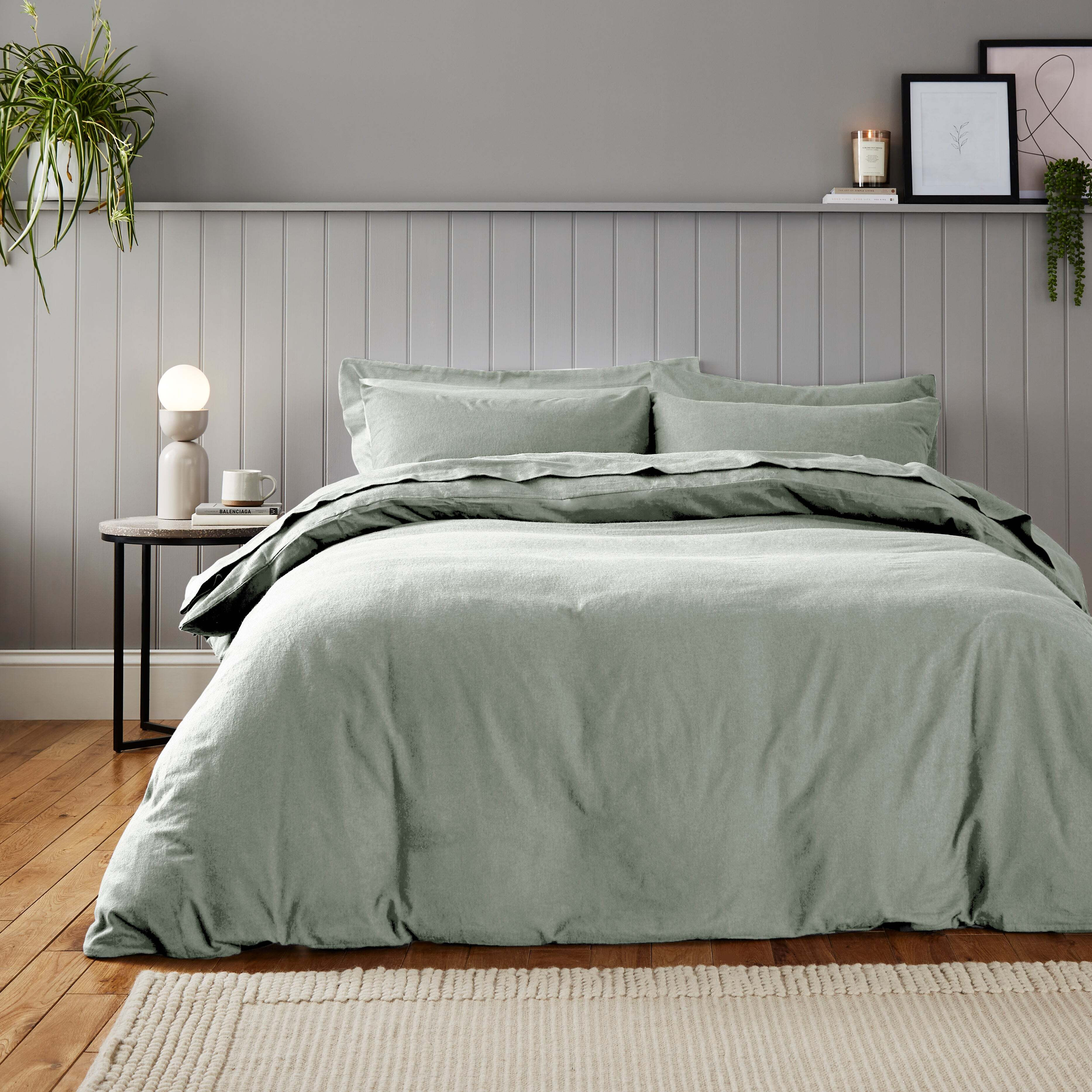 Soft & Cosy Luxury Brushed Cotton Duvet Cover and Pillowcase Set Sage