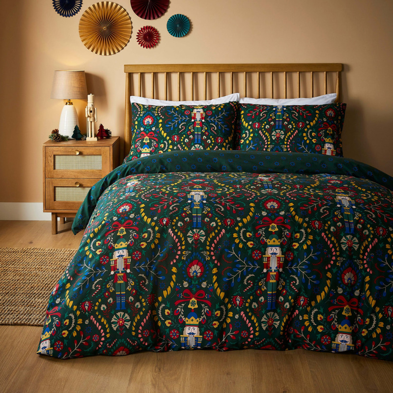 Dunelm Nutcracker Reversible Duvet Cover and Pillowcase Set, Size Kingsize MultiColoured by