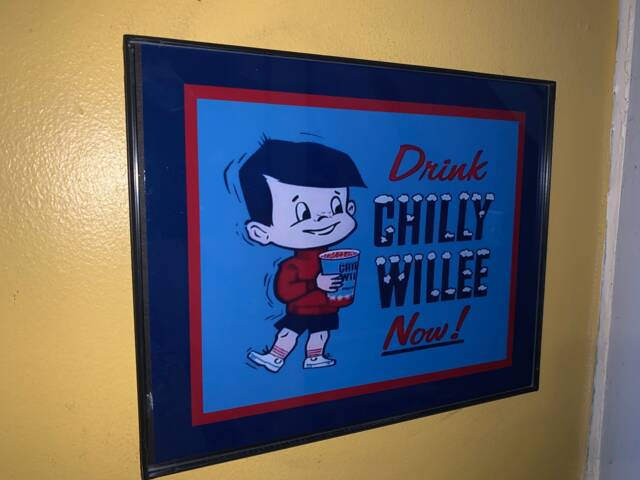 Chilly Willee Slush Drink Ice Cream Parlor Restaurant Diner Kitchen ...
