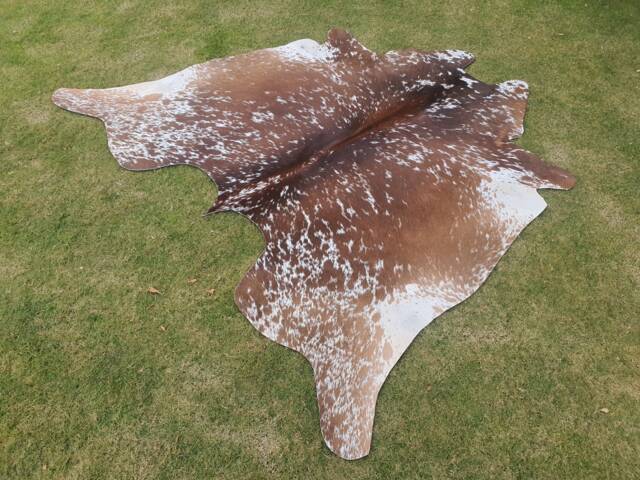 Cfm Rugs Cowhide Rugs Brown & White Cow Hide Rug For Bedroom , Custom Gift Her ...