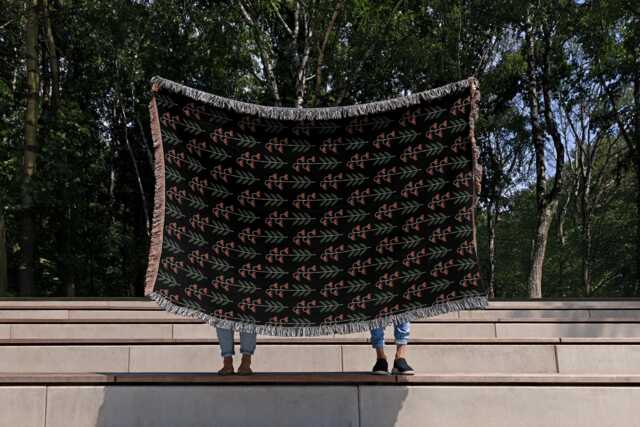Meadow Bed Blanket