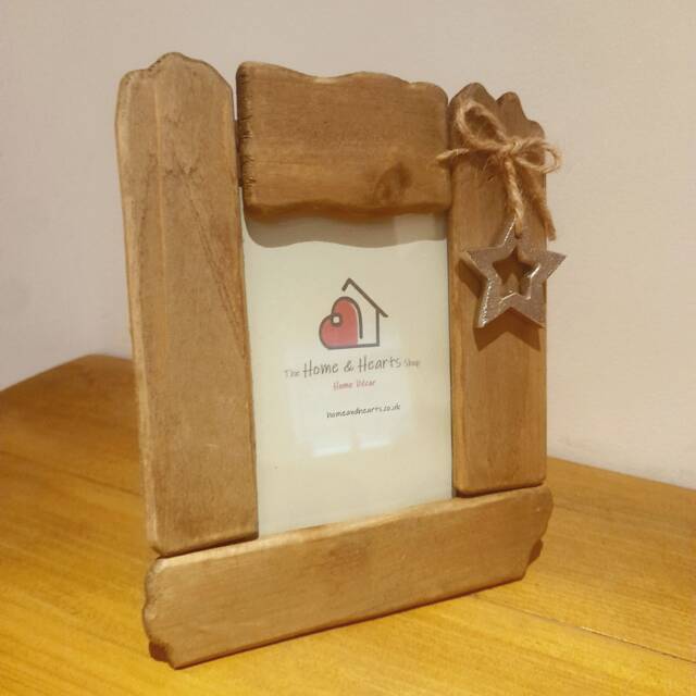 Driftwood Wavey Photo Frame With Open Star - The Home & Hearts Shop ...