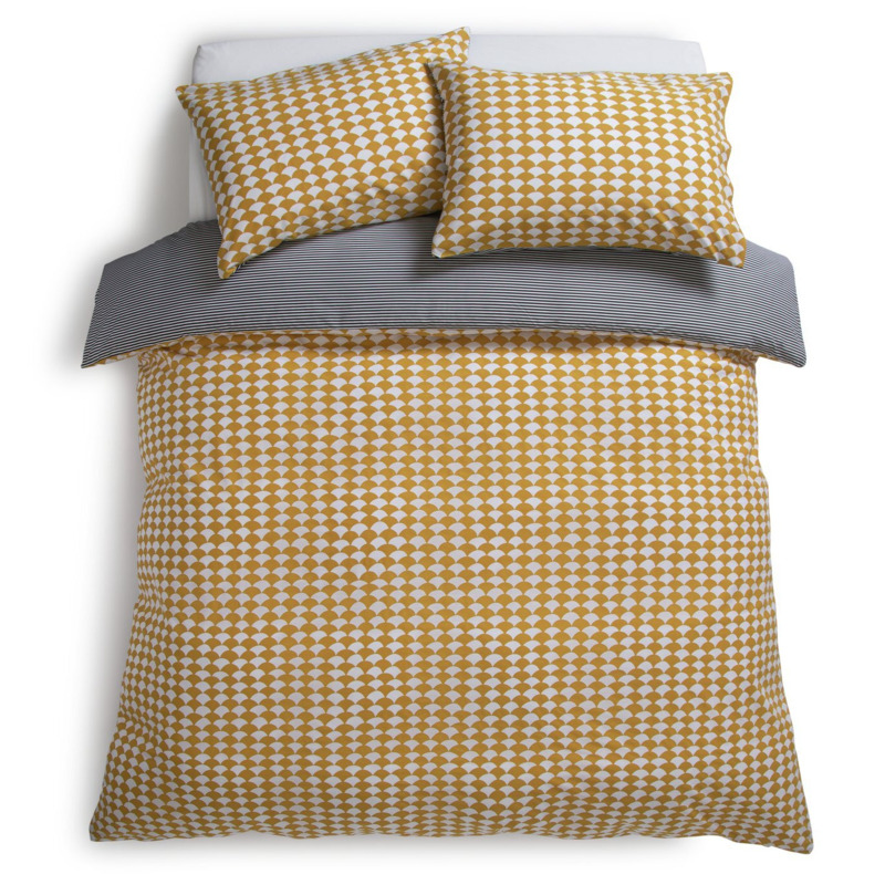 Habitat Cotton Scallop Yellow Reversible Bedding Set Double by Habitat