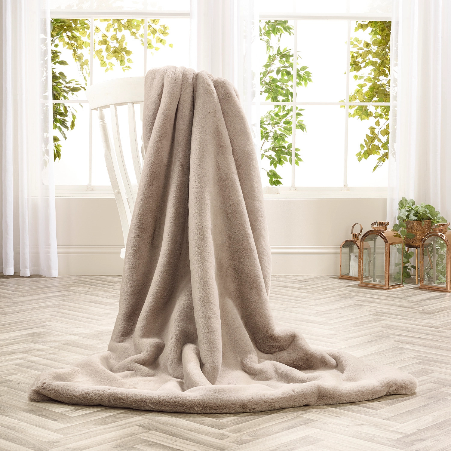 Soft Grey Faux Fur Throw - Coverlet by Katrina Hampton | ufurnish.com