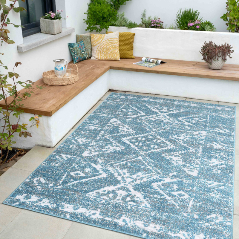 Soft Textured Vintage Teal Weatherproof Outdoor Garden Rug Globe