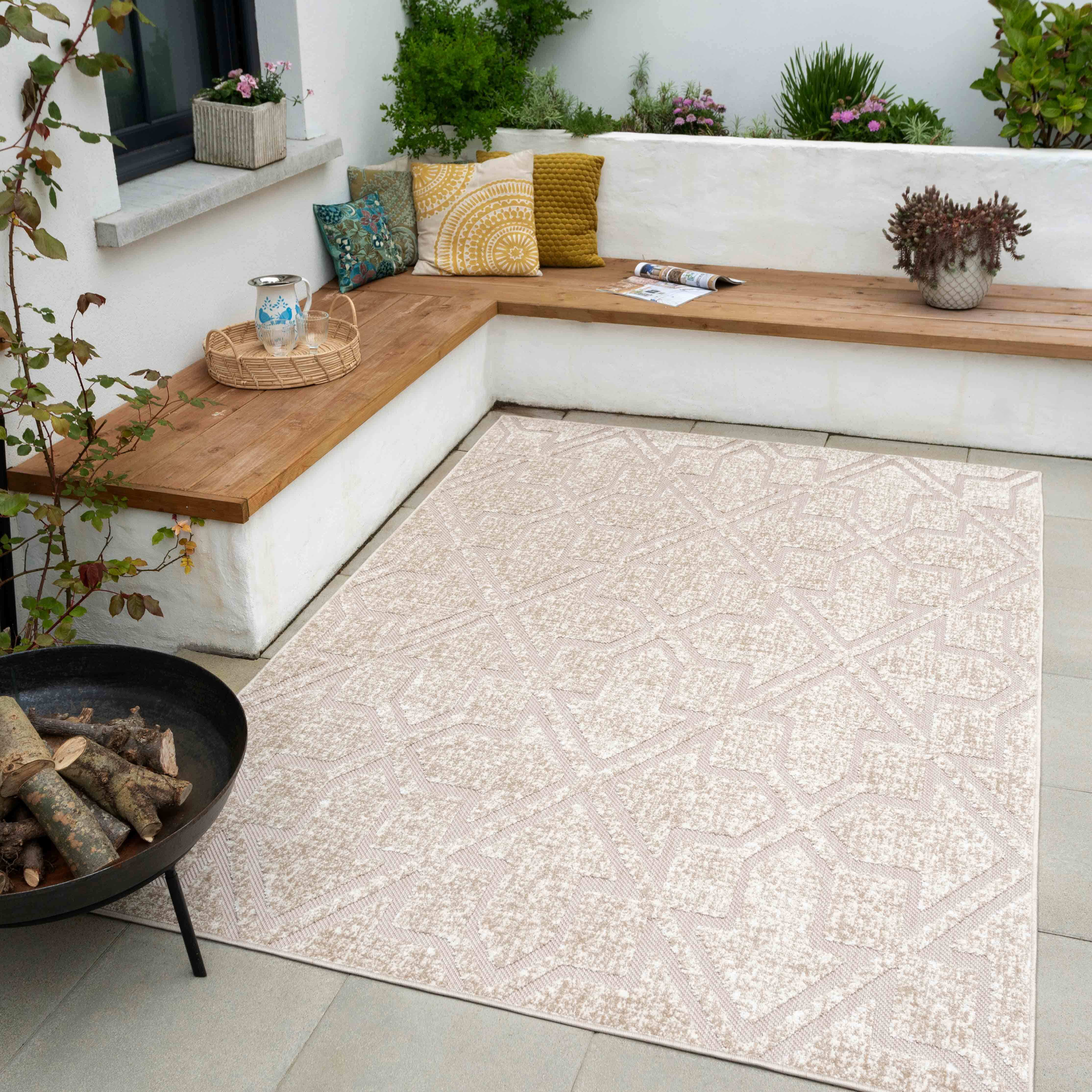 Soft Classic Trellis Beige Indoor Outdoor Garden Rug Globe 60cm x