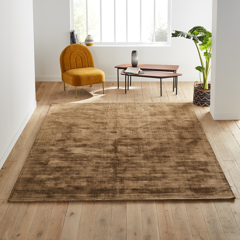 Izri Aged Effect Lyocell XXL Rug by La Redoute