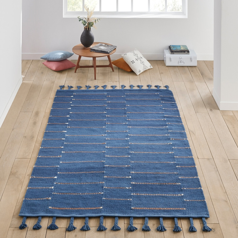 Jumbo Wool and Cotton Fringed Rug by La Redoute