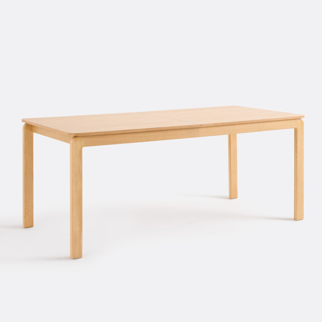 Talet 6-8 Seater Extending Dining Table in Oak Veneer by La Redoute ...