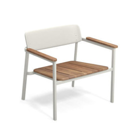Shine Stackable low armchair - / Teak seat & armrests by Emu White/Natural wood